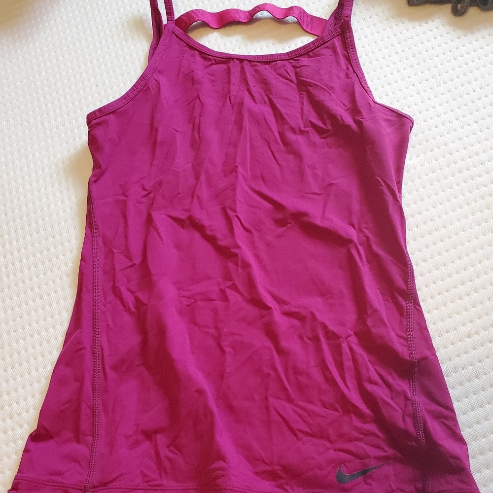 Nike tank